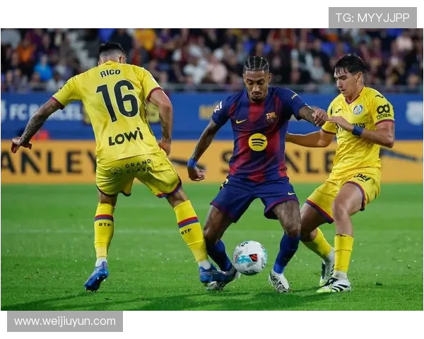 巴萨季前备战 7 月 13 日启动 14 日恢复一天双练开启弗里克时代新征程 巴萨季前备战 7 月 13 日启动 14 日恢复一天双练开启弗里克时代新征程